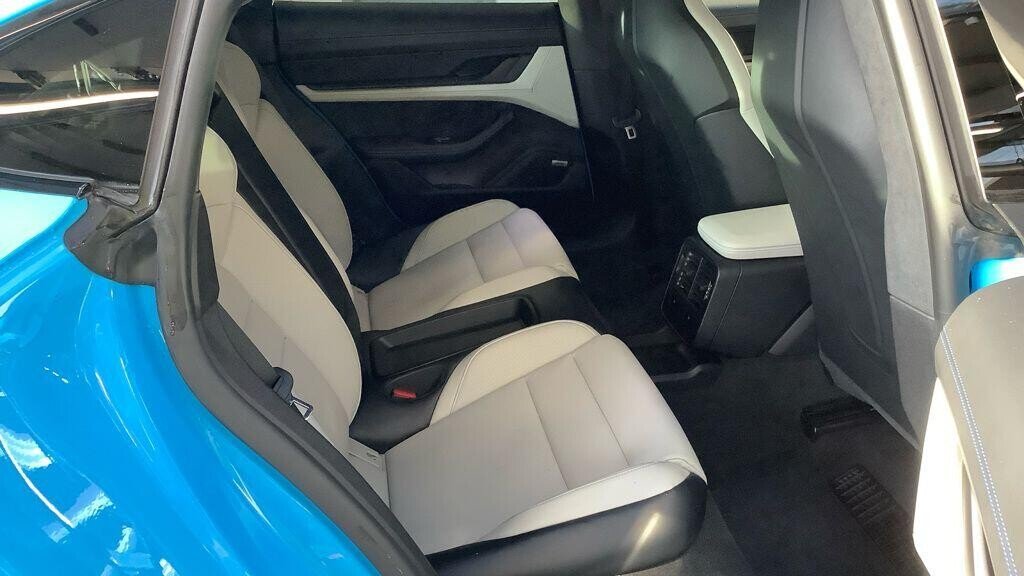 Used Porsche Taycan 2024 for sale - 76632568: Photo 29