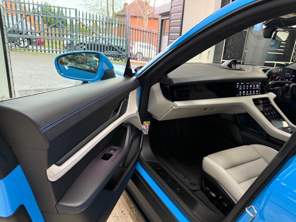 Used Porsche Taycan 2024 for sale - 76632568: Photo 35