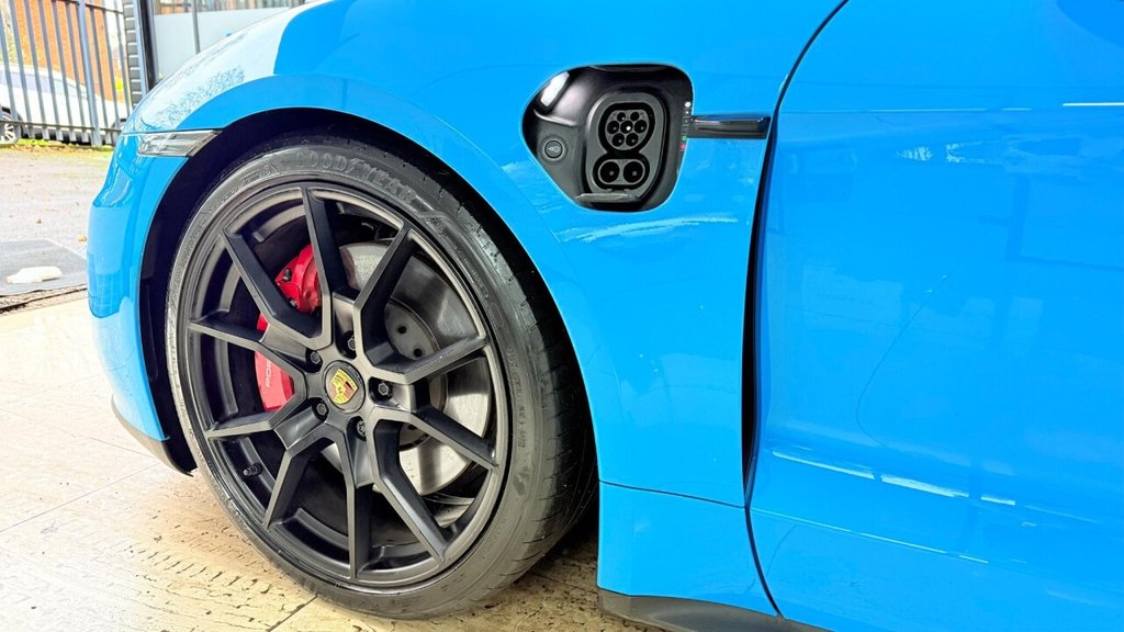 Used Porsche Taycan 2024 for sale - 76632568: Photo 37