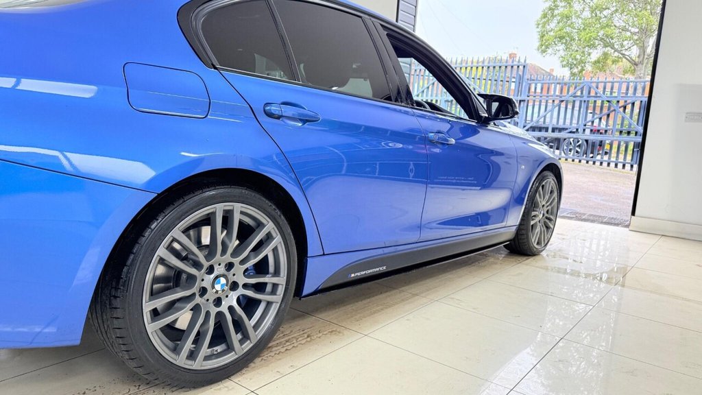 Used BMW 3 Series 2014 for sale - 76267308: Photo 12