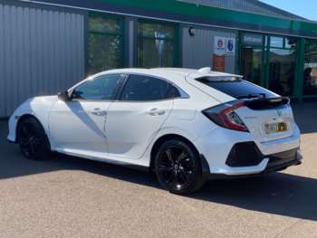 Used Honda Civic 2017 for sale - 74653044: Photo