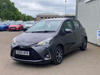 Used Toyota Yaris 2019 for sale - 74625048: Photo