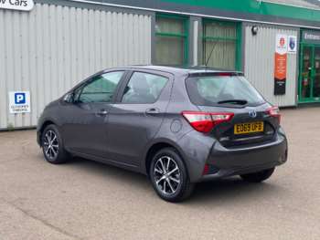 Used Toyota Yaris 2019 for sale - 74625048: Photo