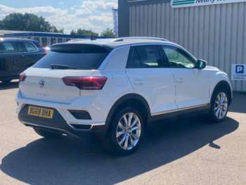 Used Volkswagen T-Roc 2019 for sale - 75215452: Photo
