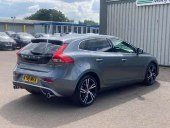 Used Volvo V40 2018 for sale - 74838345: Photo