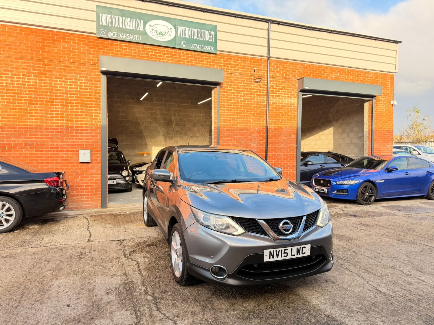 Used Nissan Qashqai 2015 for sale - 76791386: Photo 2