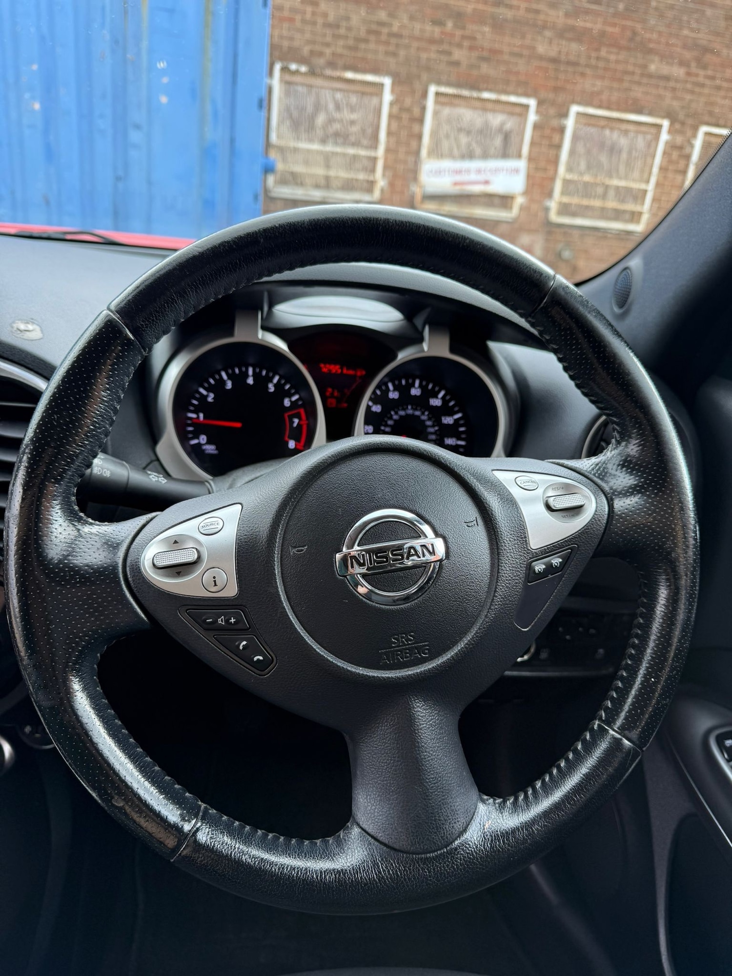 Used Nissan Juke 2014 for sale - 76931687: Photo 14