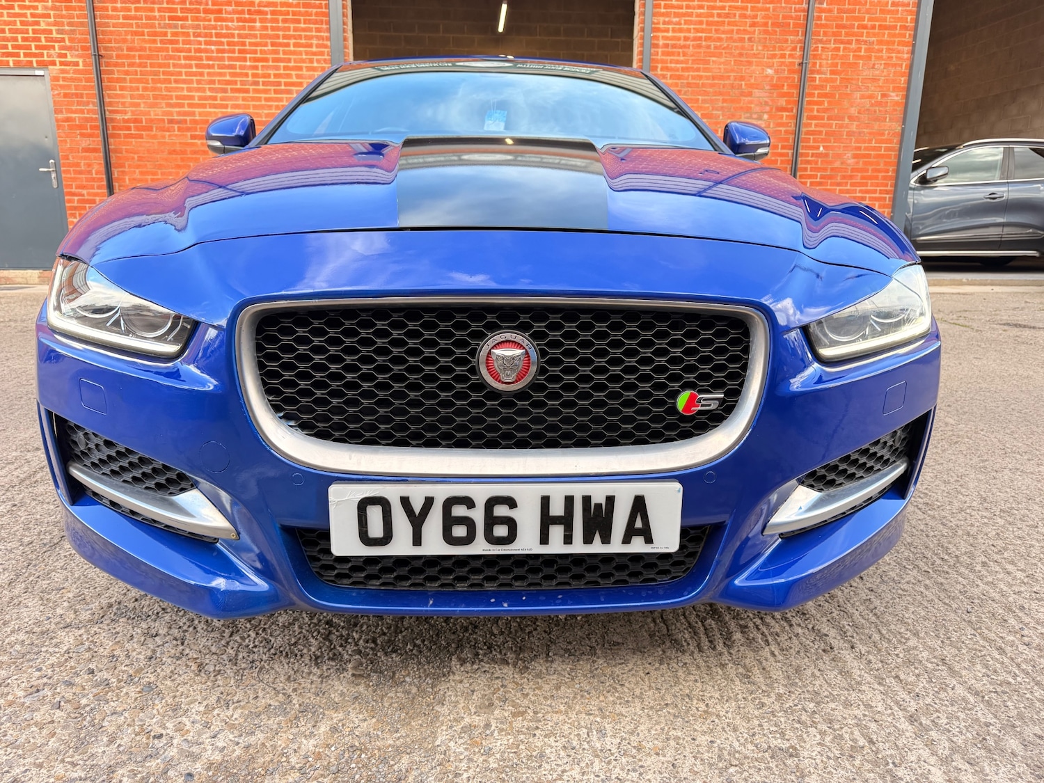 Used Jaguar XE 2016 for sale - 76451856: Photo 10