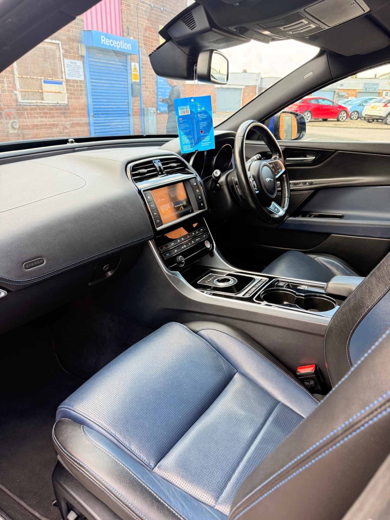 Used Jaguar XE 2016 for sale - 76451856: Photo 12