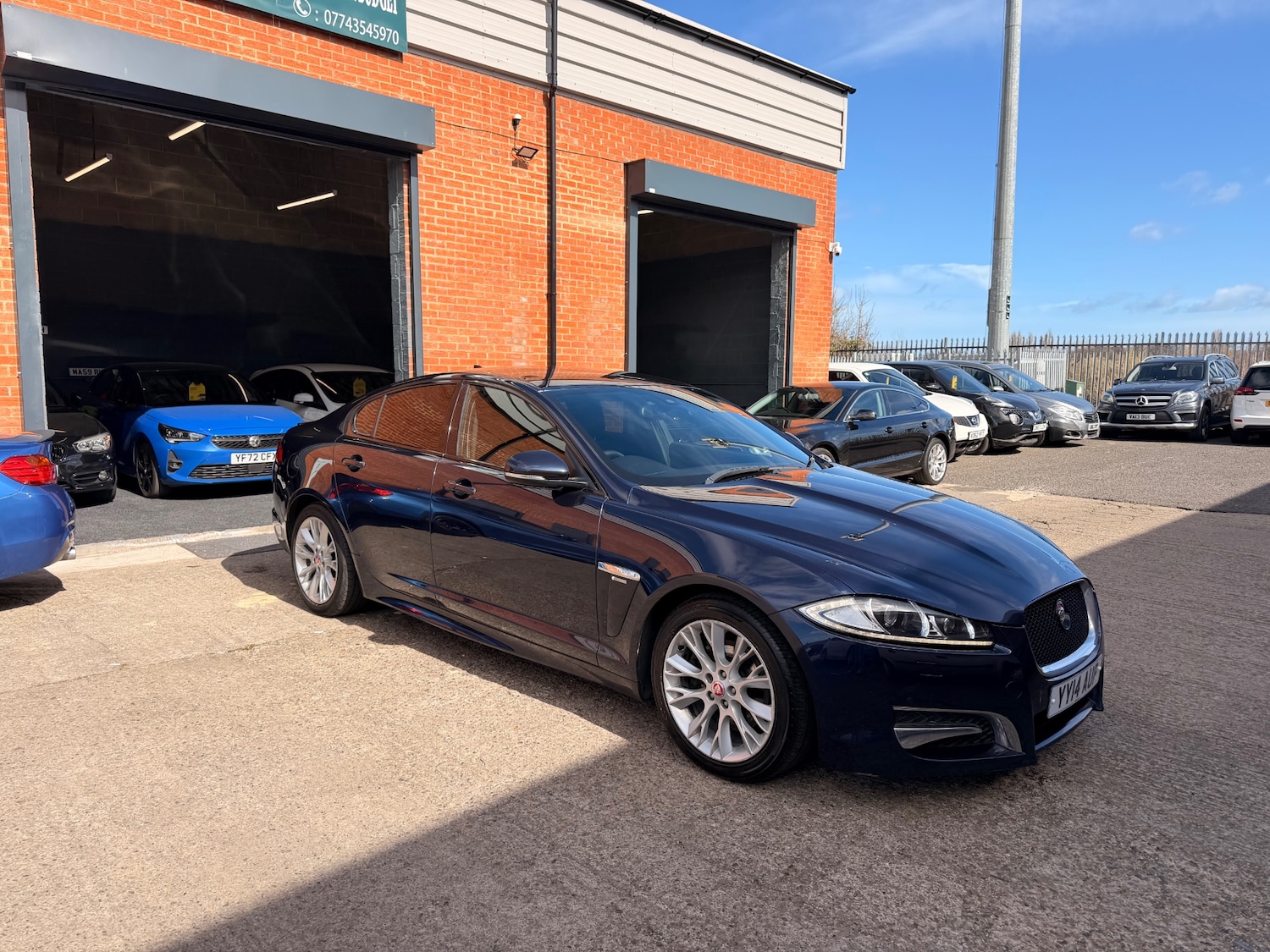 Used Jaguar XF 2014 for sale - 78053946: Photo 2