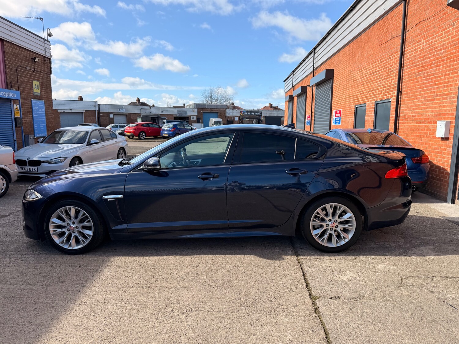 Used Jaguar XF 2014 for sale - 78053946: Photo 7