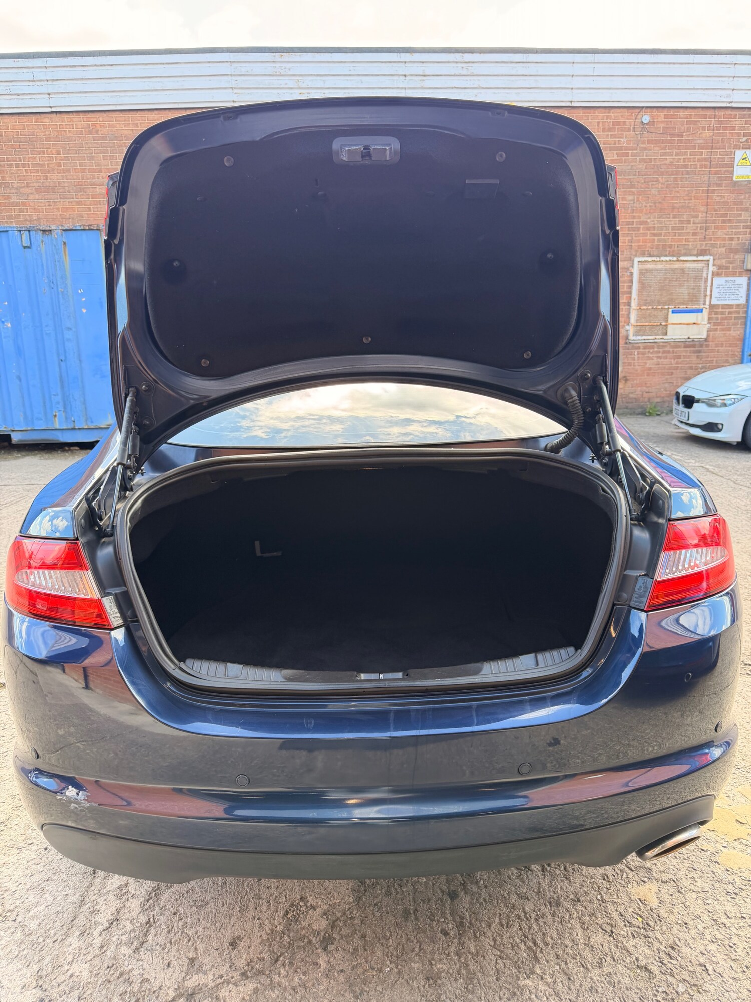 Used Jaguar XF 2014 for sale - 78053946: Photo 9