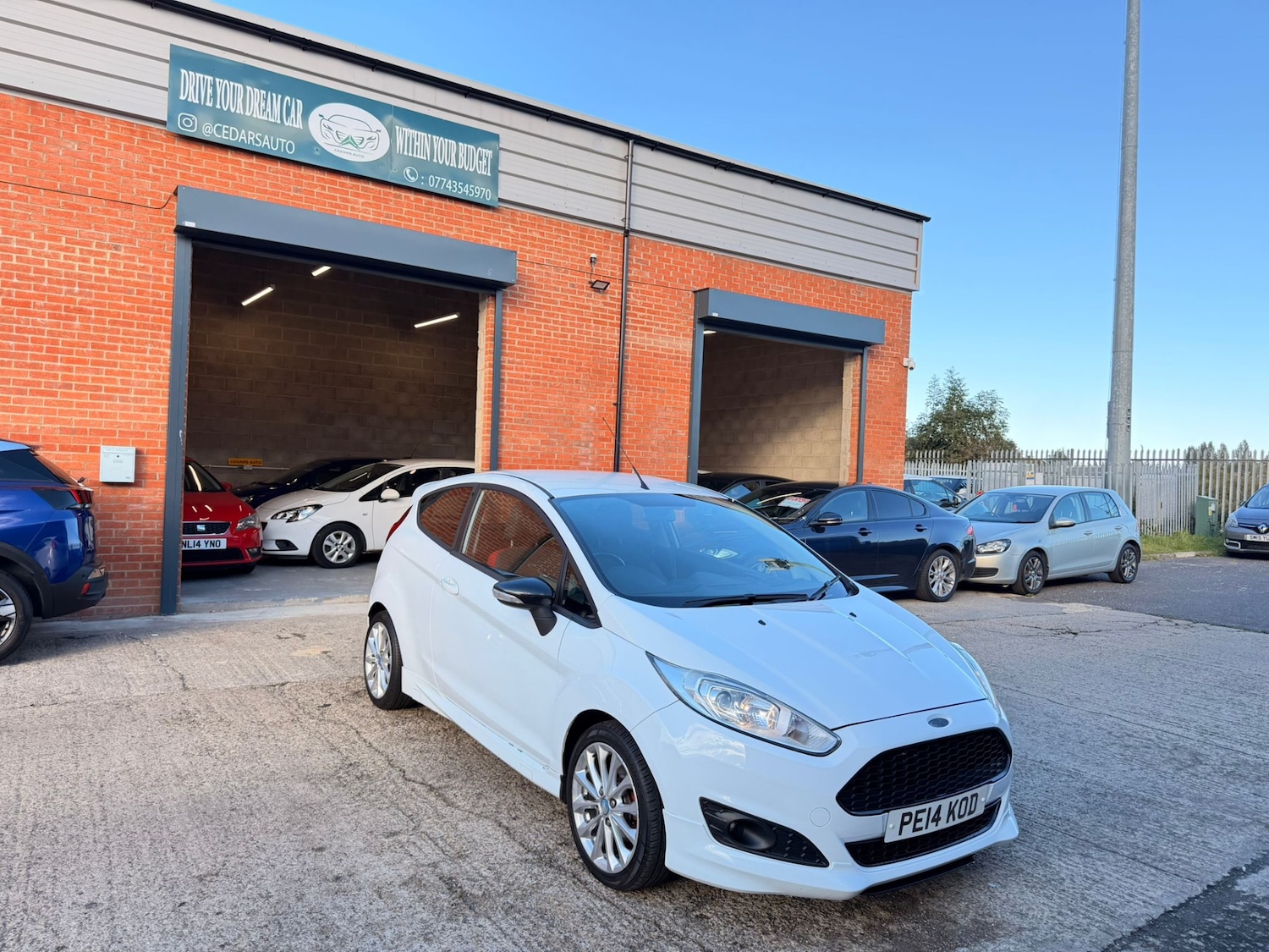 Used Ford Fiesta 2014 for sale - 76807447: Photo 2