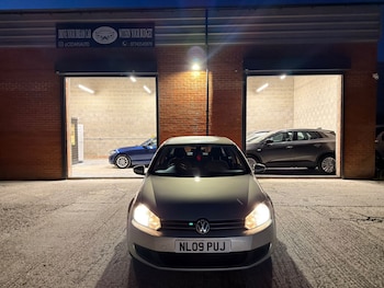 2009 (09) - 2.0 TDi 110 SE 5dr