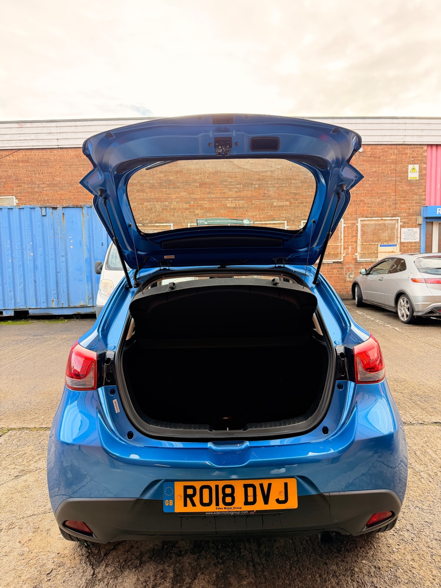 Used Mazda Mazda2 2018 for sale - 76651107: Photo 8