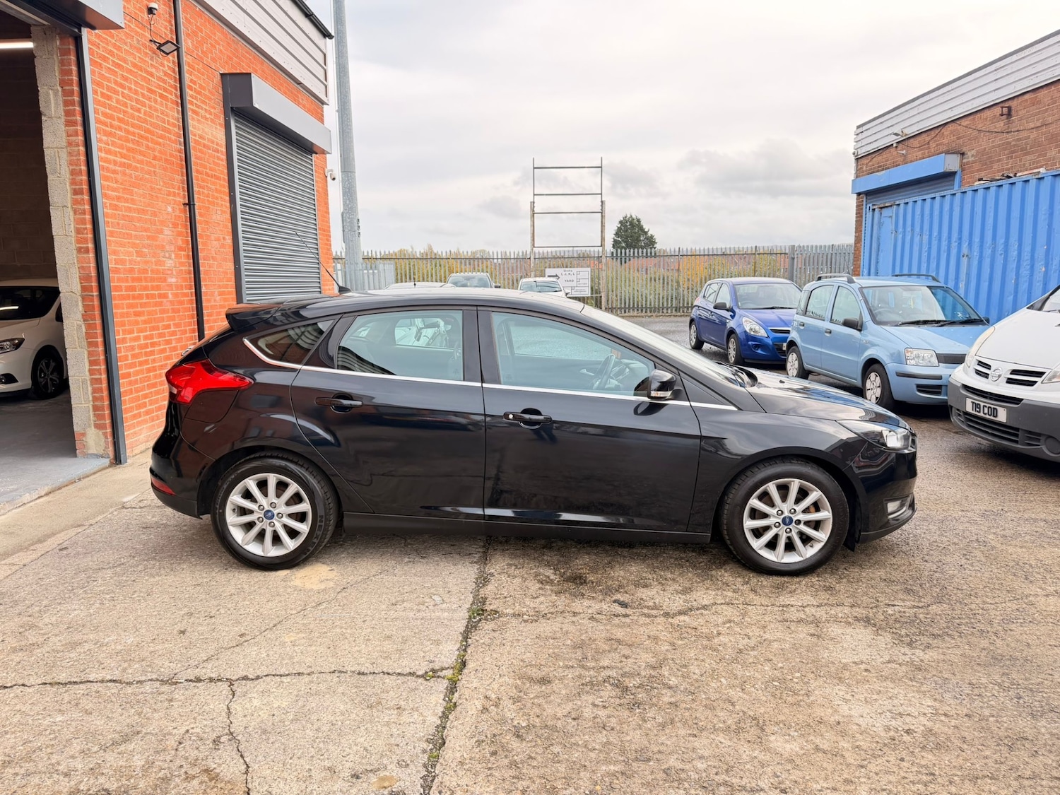 Used Ford Focus 2015 for sale - 77282467: Photo 3