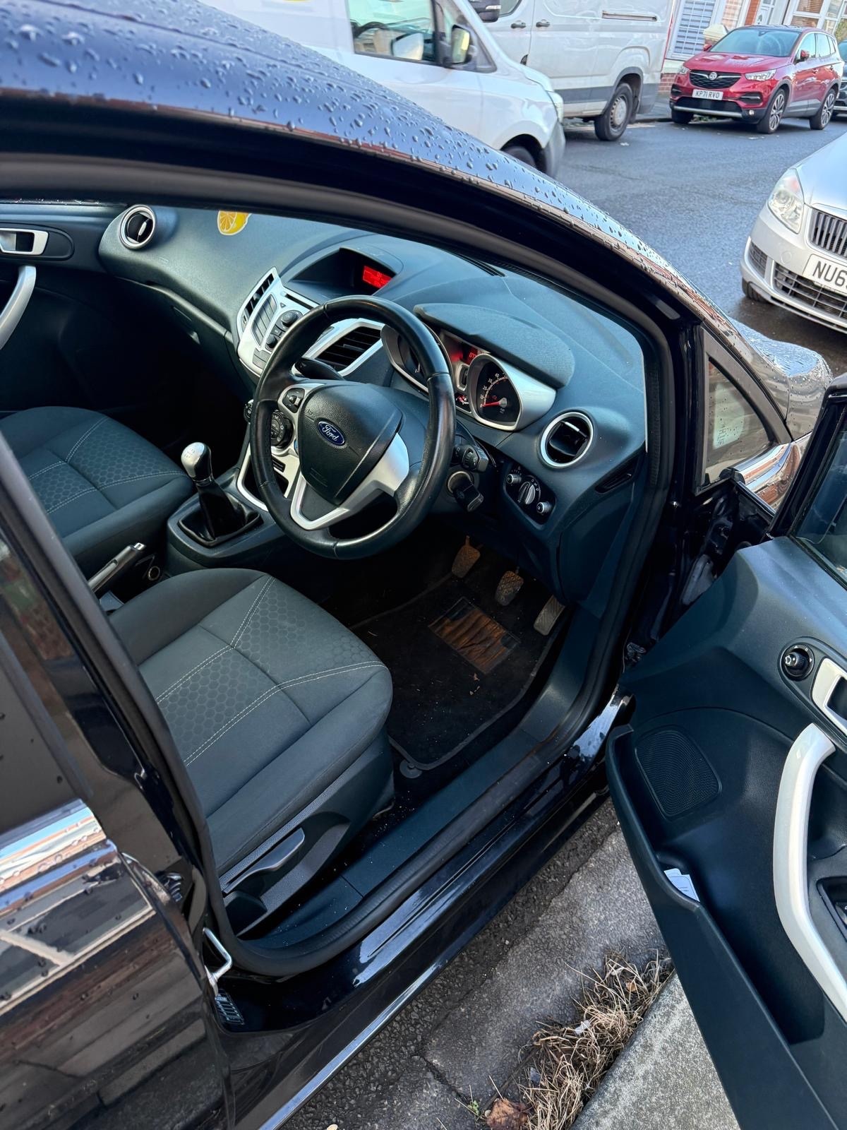 Used Ford Fiesta 2012 for sale - 76407765: Photo 11