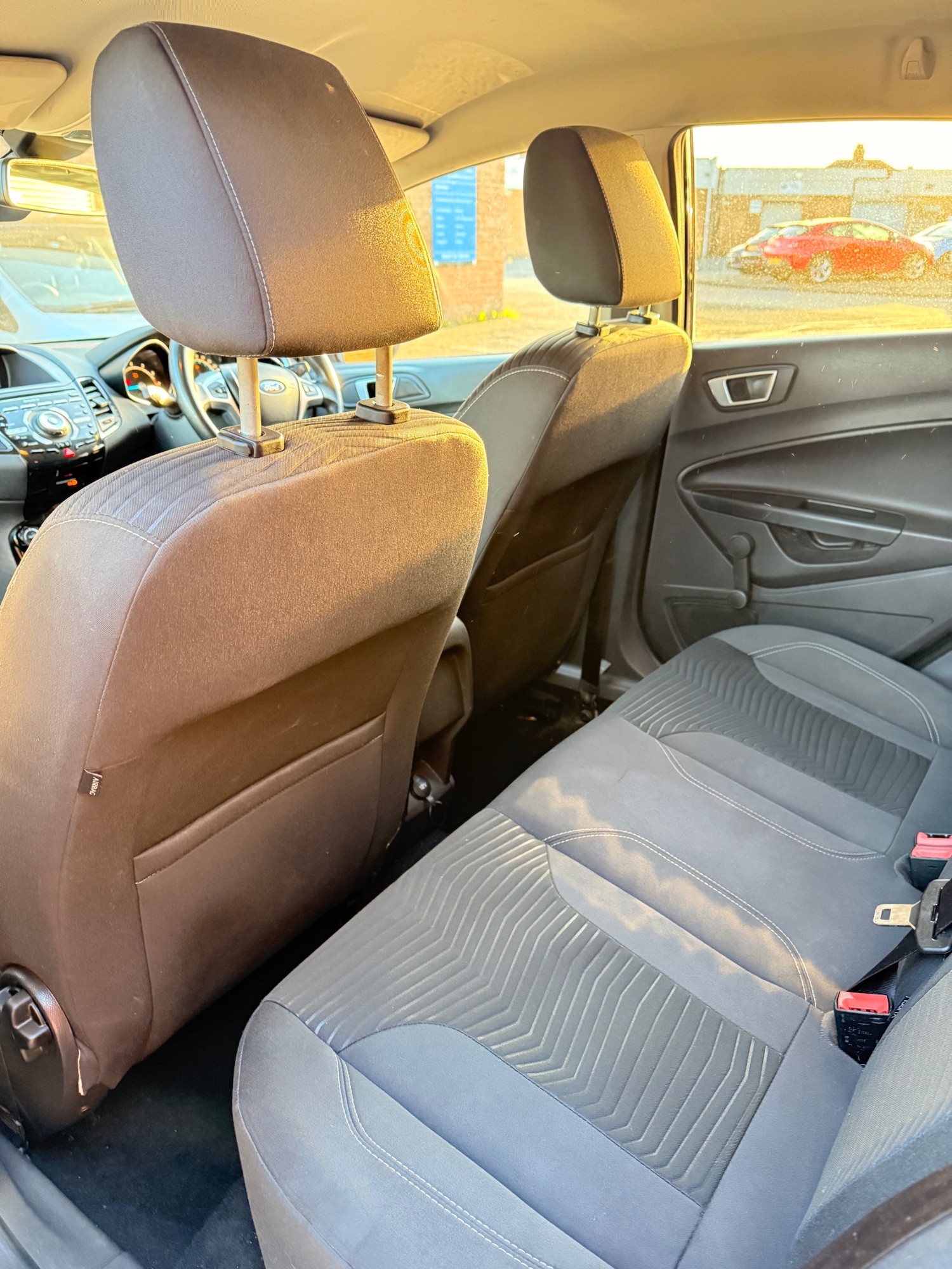 Used Ford Fiesta 2014 for sale - 76409637: Photo 14