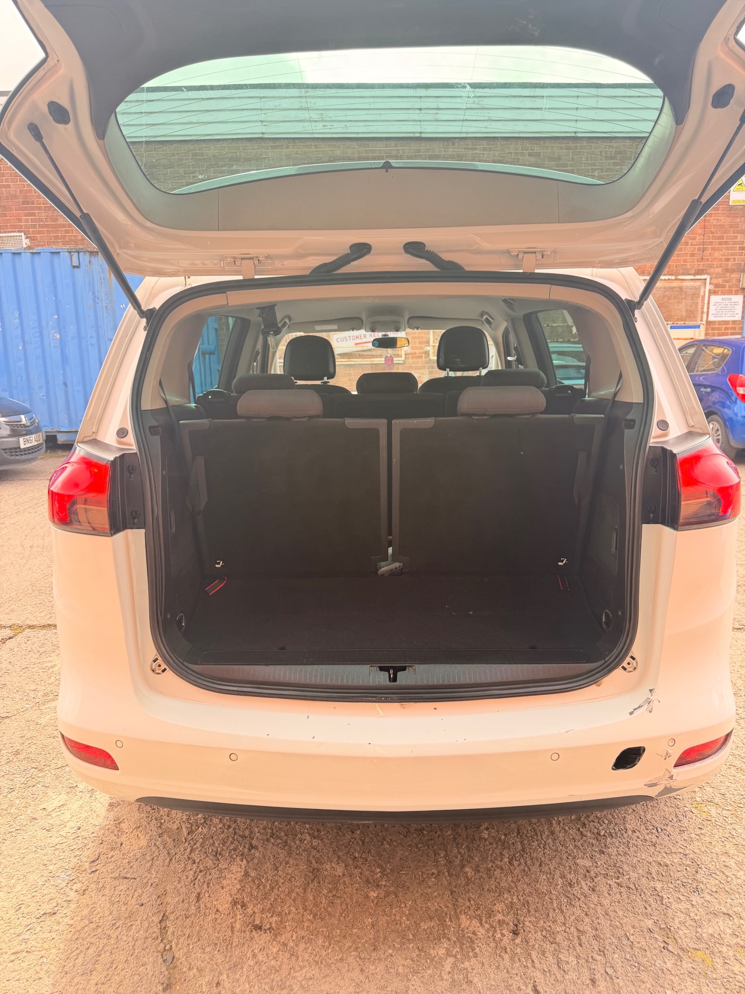 Used Vauxhall Zafira 2015 for sale - 77729652: Photo 14