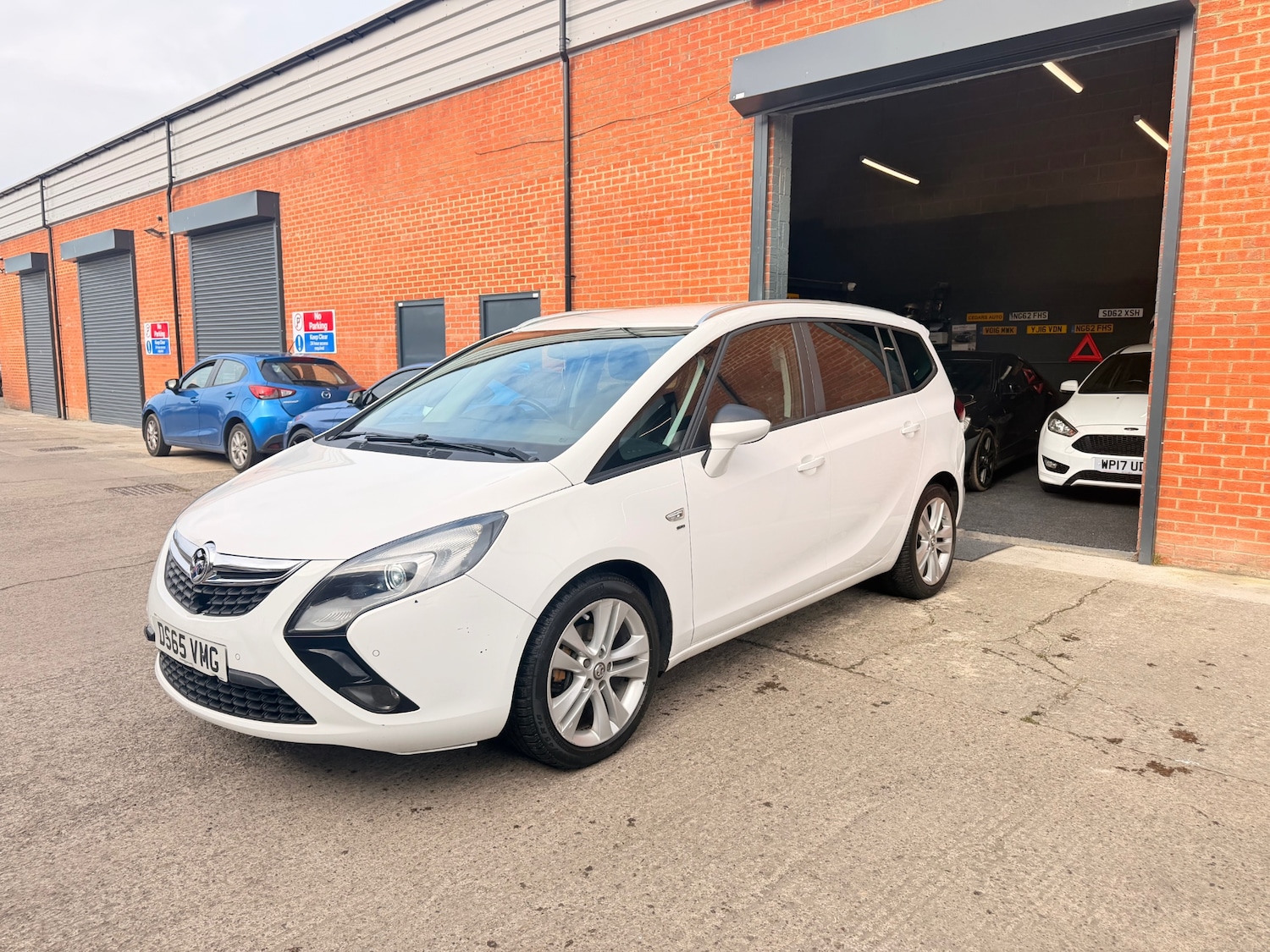 Used Vauxhall Zafira 2015 for sale - 77729652: Photo 7