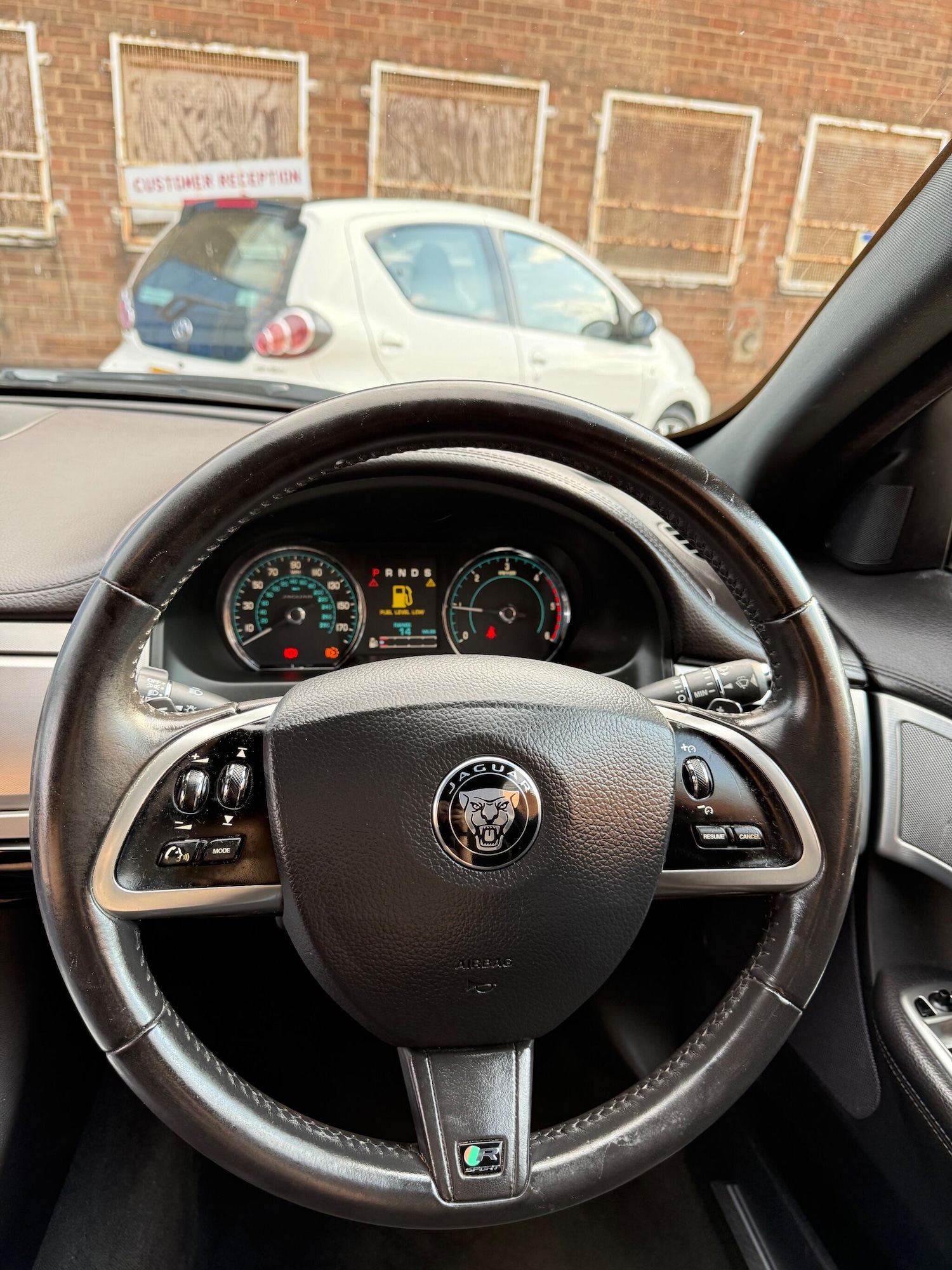 Used Jaguar XF 2014 for sale - 76059600: Photo 17