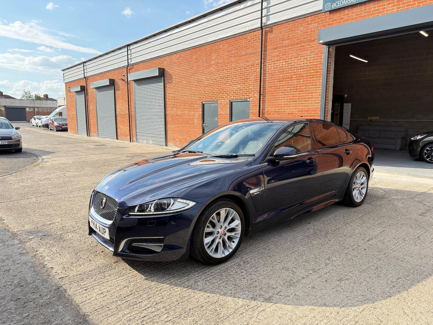 Used Jaguar XF 2014 for sale - 76059600: Photo 3