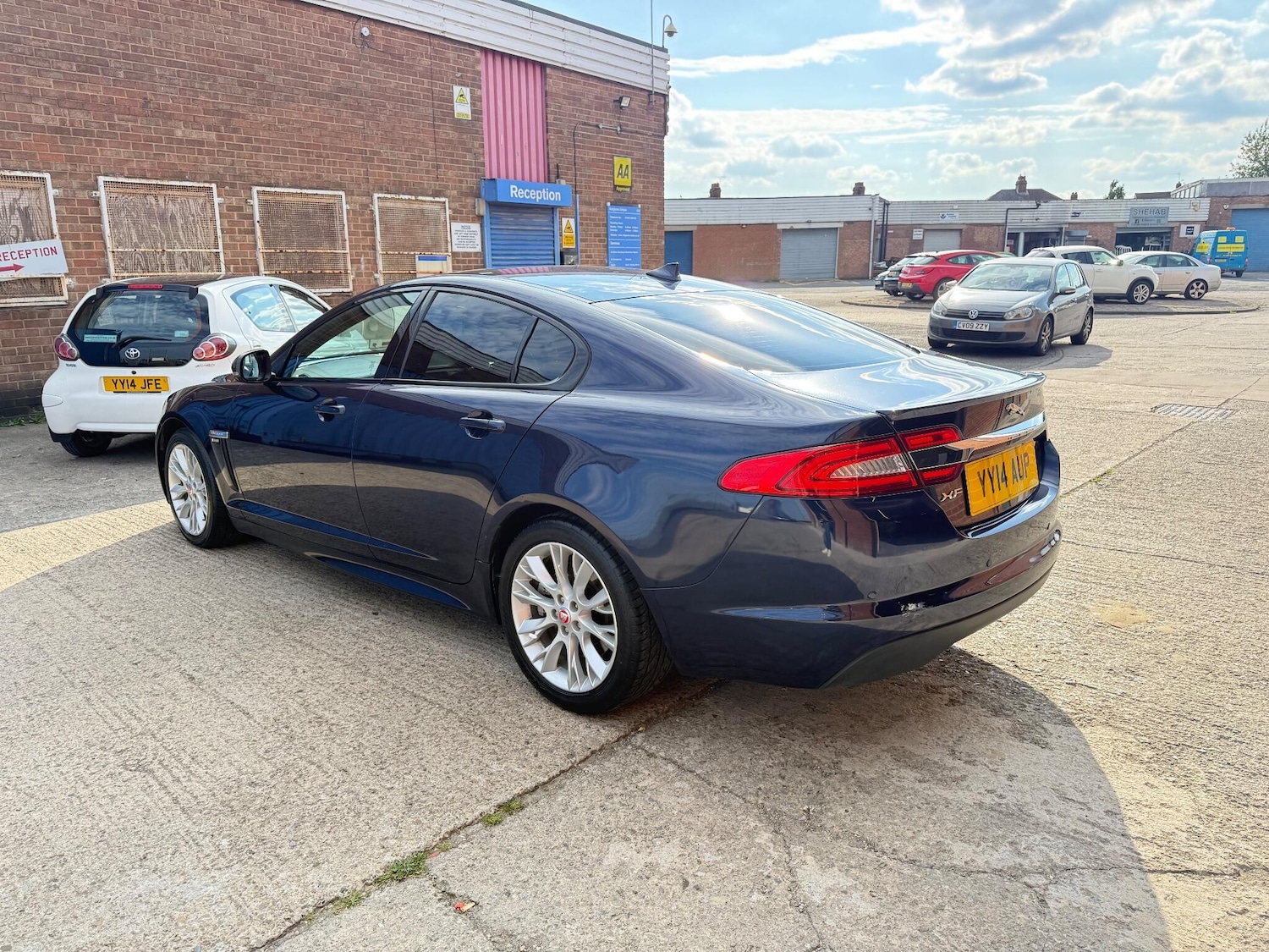 Used Jaguar XF 2014 for sale - 76059600: Photo 4