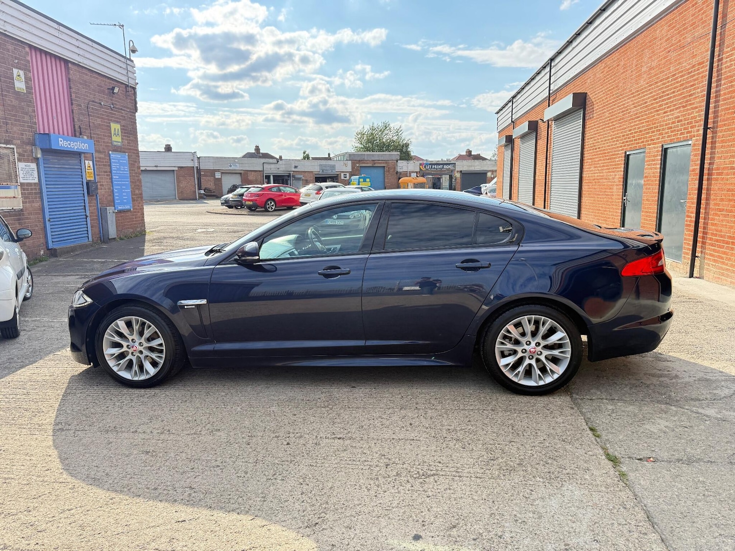 Used Jaguar XF 2014 for sale - 76059600: Photo 6