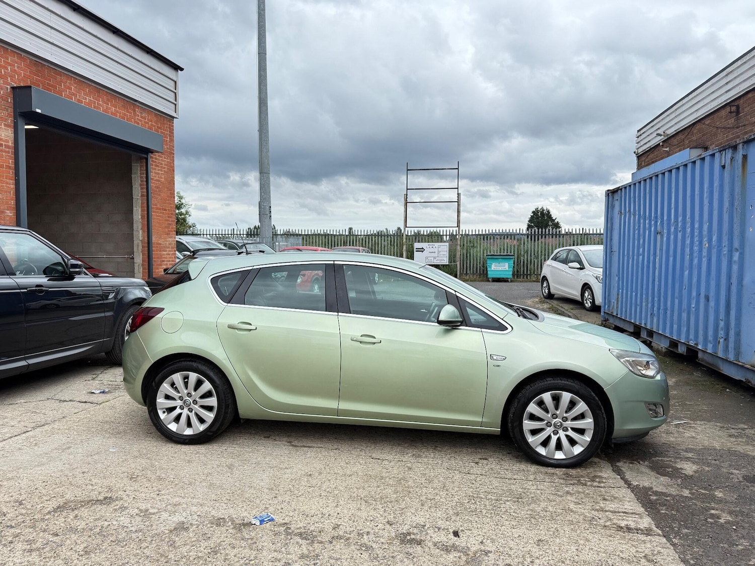 Used Vauxhall Astra 2012 for sale - 76099256: Photo 7