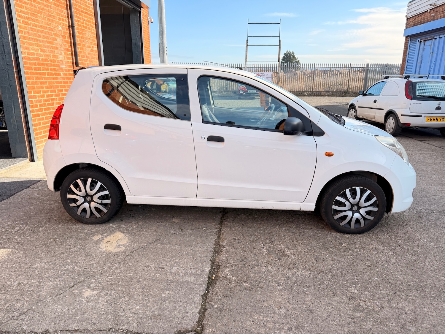 Used Suzuki Alto 2012 for sale - 77729608: Photo 3