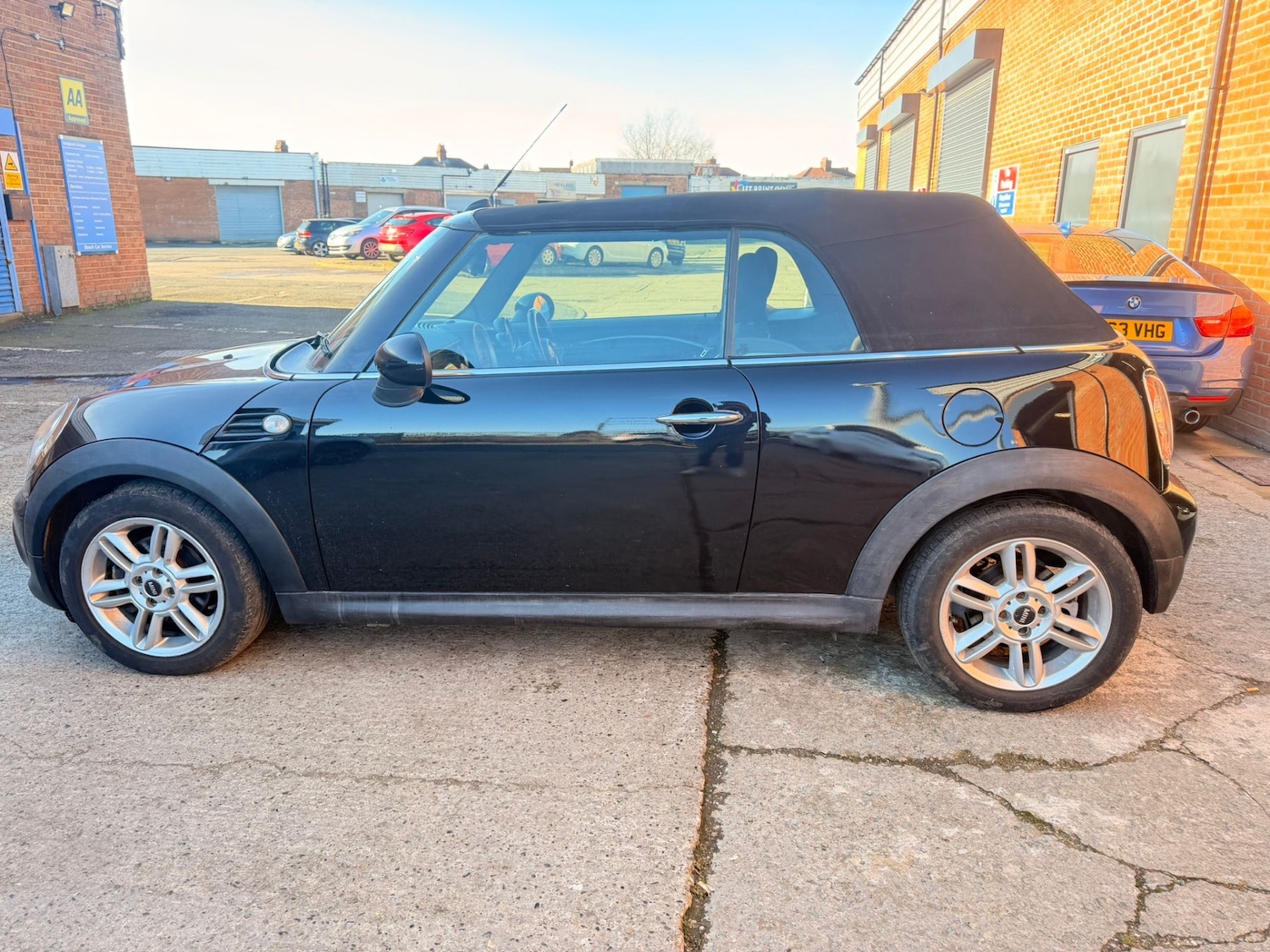 Used MINI Convertible 2014 for sale - 77996881: Photo 7