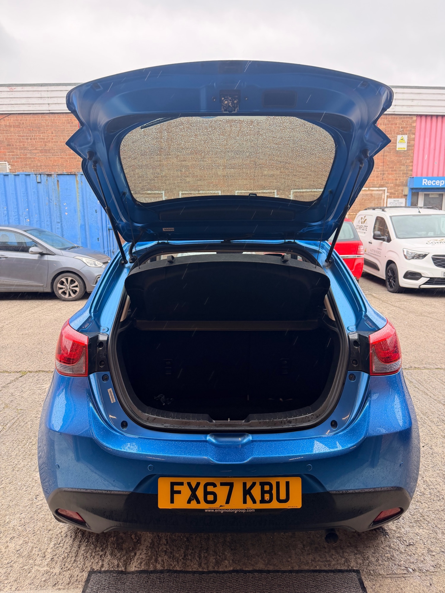 Used Mazda Mazda2 2017 for sale - 77998471: Photo 9