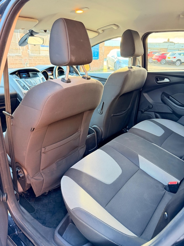 Used Ford Focus 2013 for sale - 76200549: Photo 12