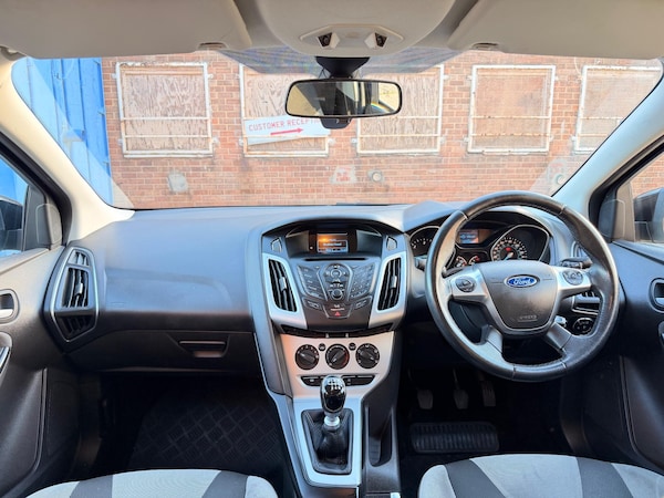 Used Ford Focus 2013 for sale - 76200549: Photo 9