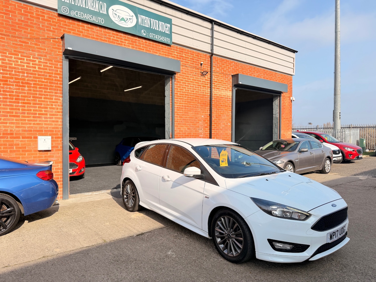 Used Ford Focus 2017 for sale - 77996875: Photo 2