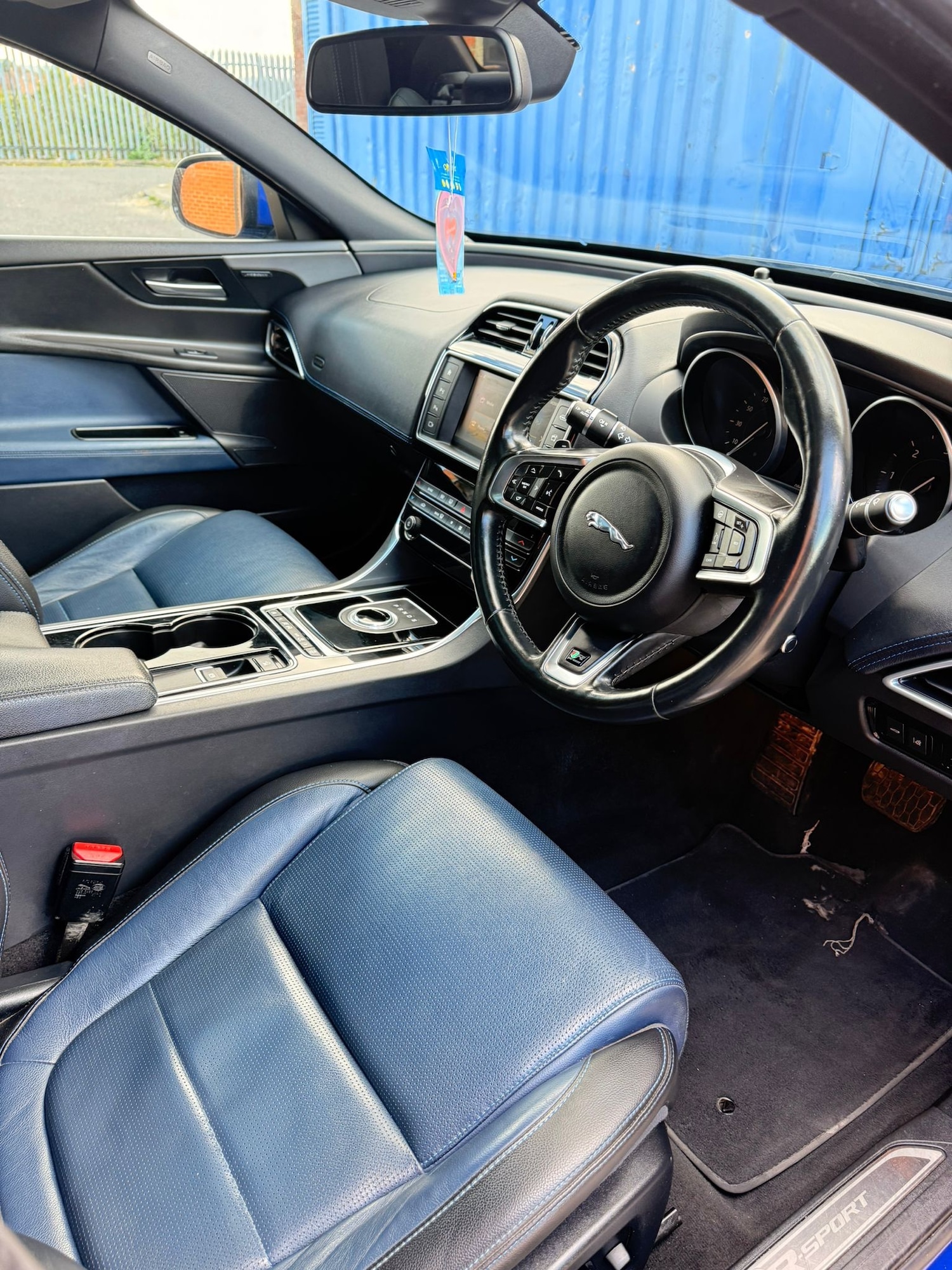 Used Jaguar XE 2016 for sale - 76776483: Photo 12