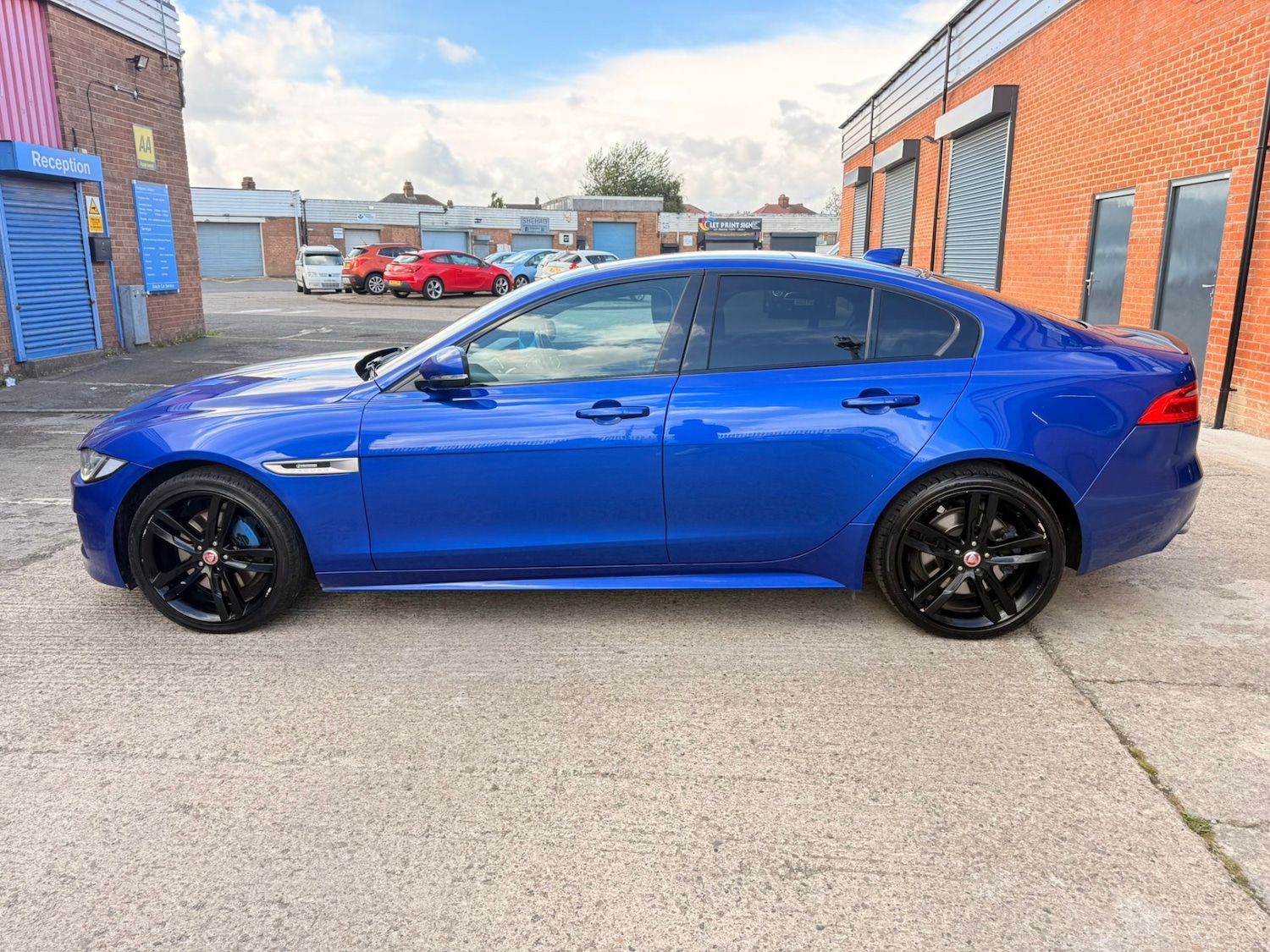 Used Jaguar XE 2016 for sale - 76776483: Photo 7