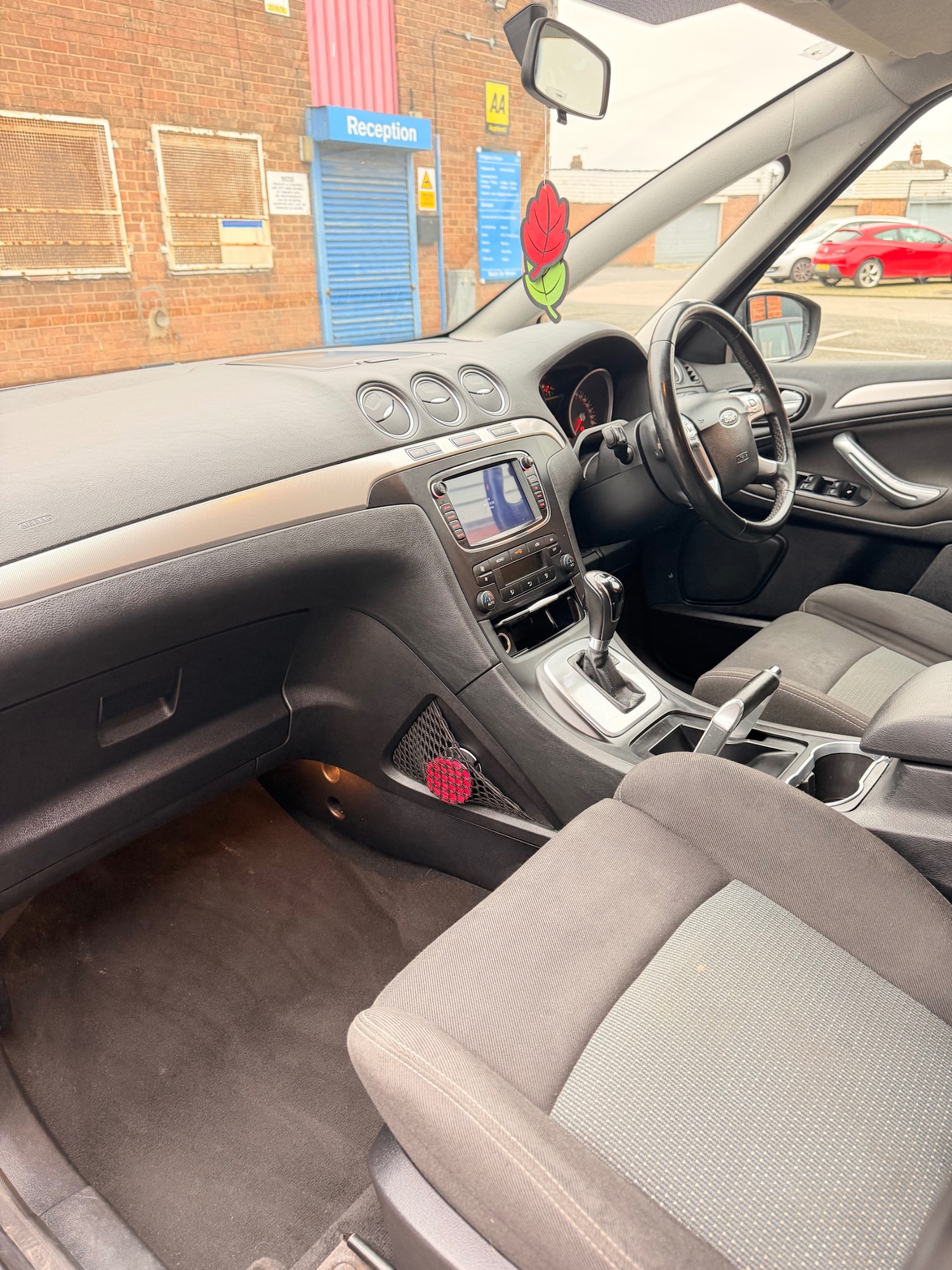 Used Ford S-Max 2013 for sale - 77058711: Photo 11