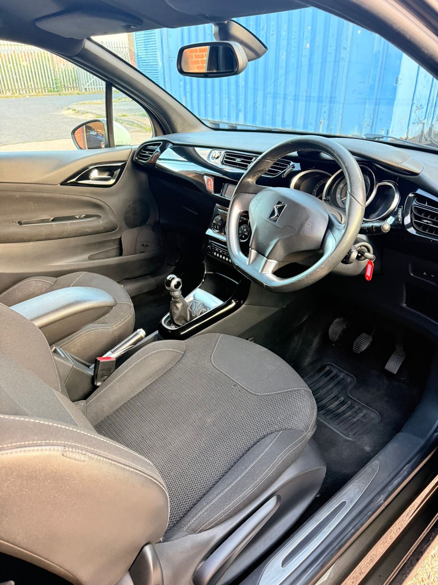 Used Citroen DS3 2012 for sale - 76807460: Photo 9