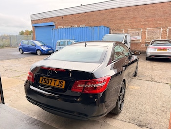 Used Mercedes-Benz E Class 2013 for sale - 77730561: Photo