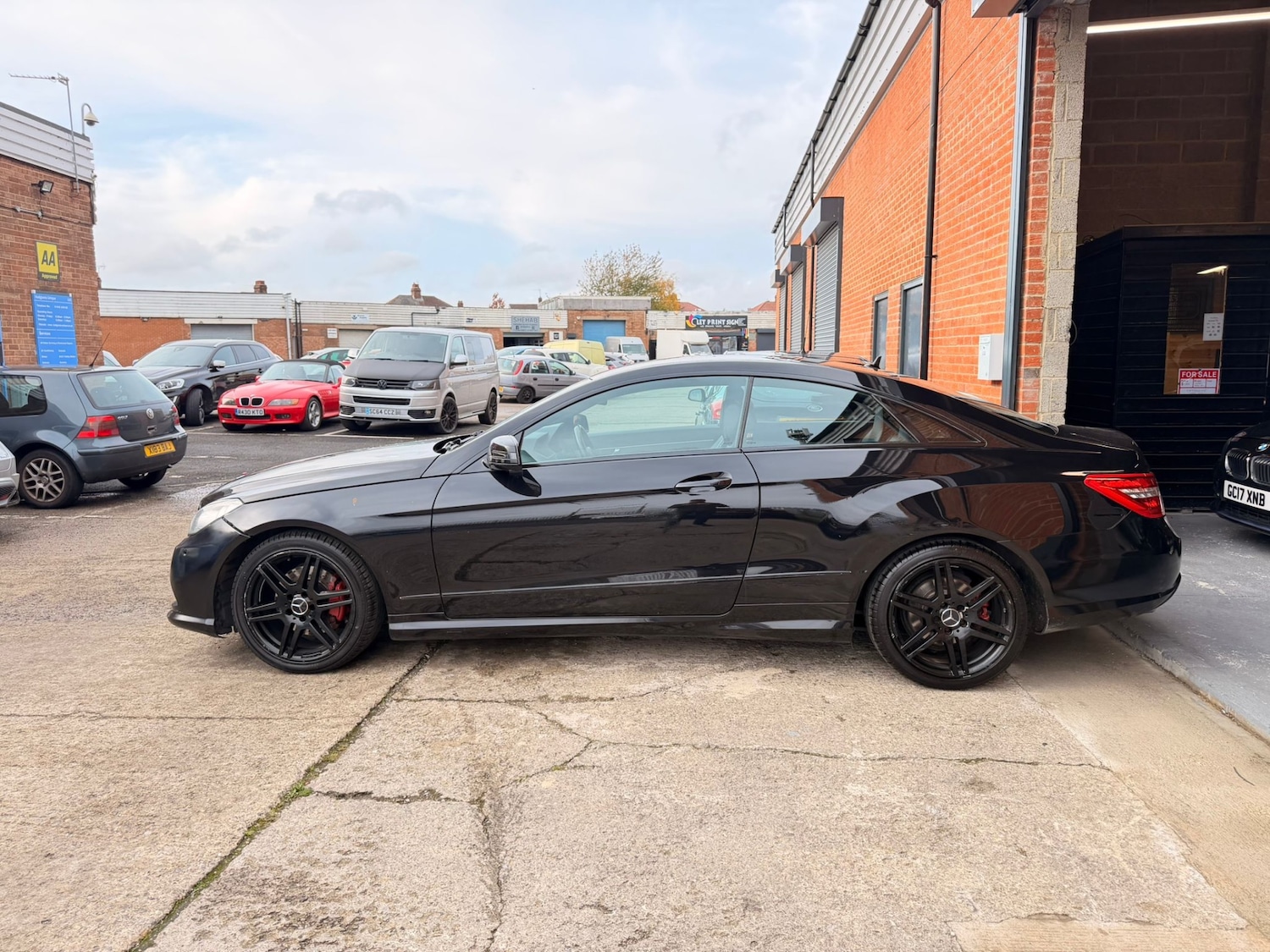 Used Mercedes-Benz E Class 2013 for sale - 77730561: Photo 6