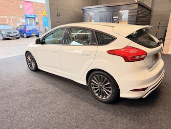 Used Ford Focus 2017 for sale - 77282498: Photo