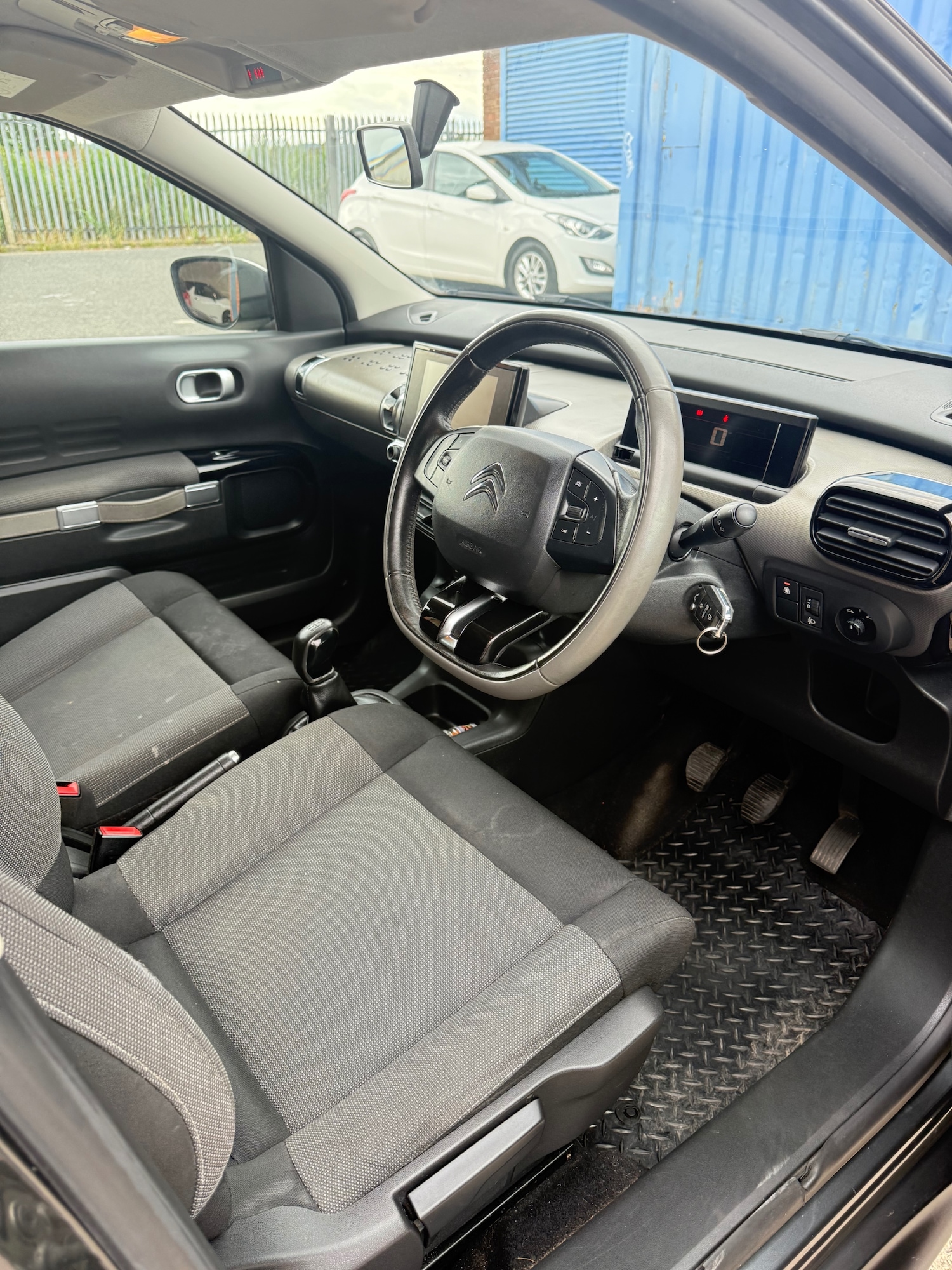 Used Citroen C4 Cactus 2015 for sale - 76408389: Photo 11