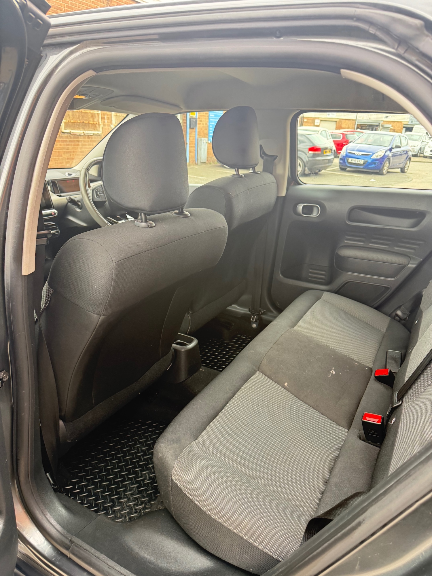 Used Citroen C4 Cactus 2015 for sale - 76408389: Photo 12