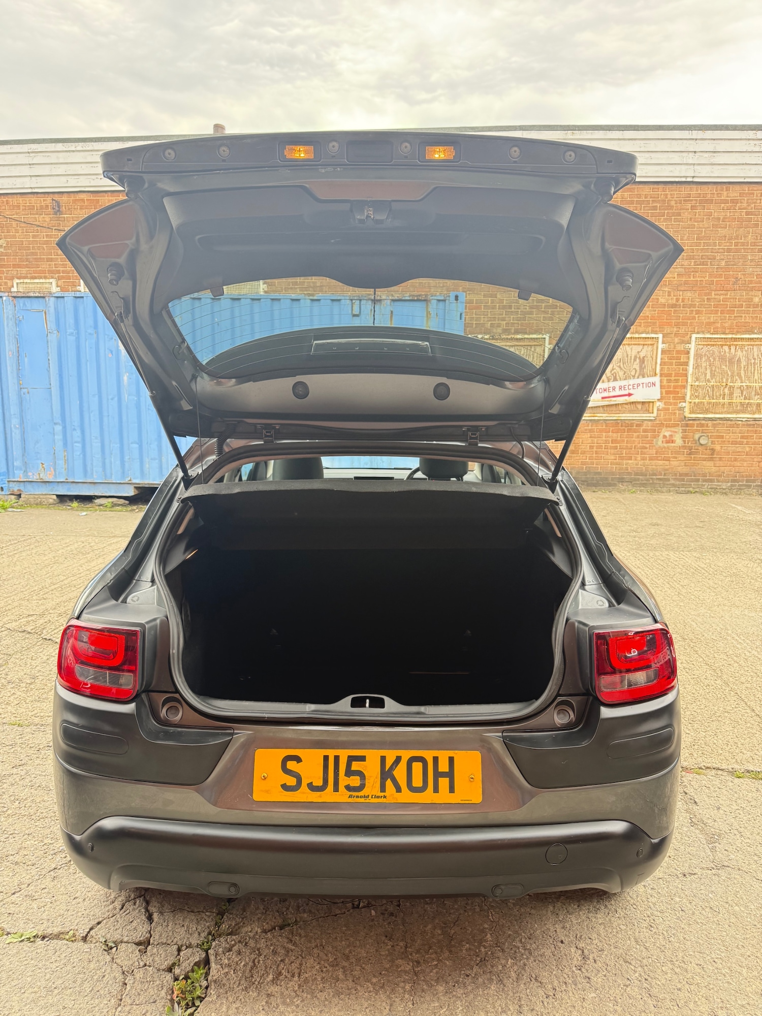 Used Citroen C4 Cactus 2015 for sale - 76408389: Photo 13