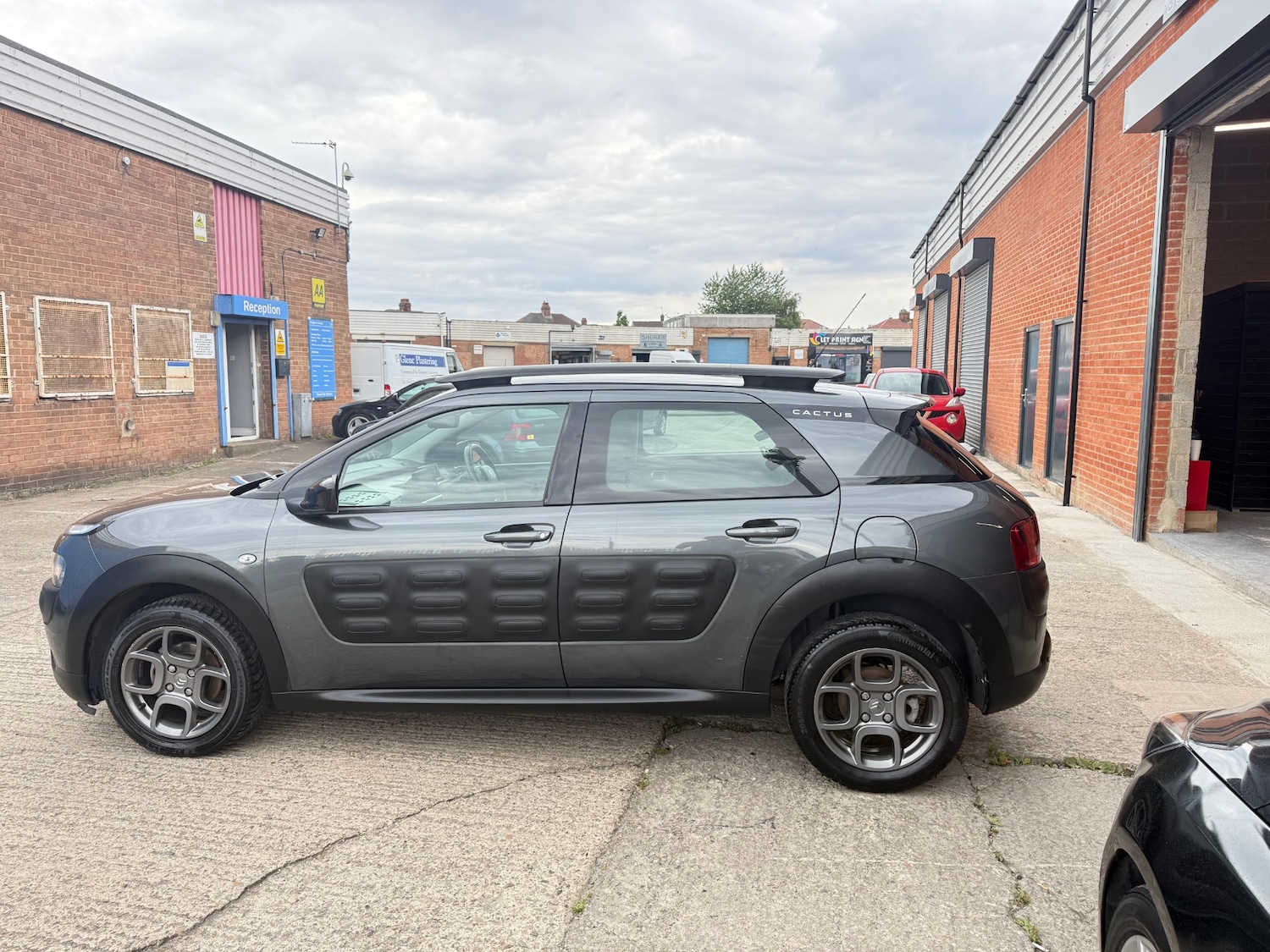 Used Citroen C4 Cactus 2015 for sale - 76408389: Photo 2