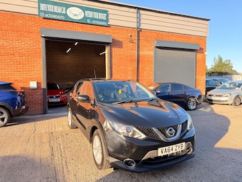 Used Nissan Qashqai 2015 for sale - 76174724: Photo 2