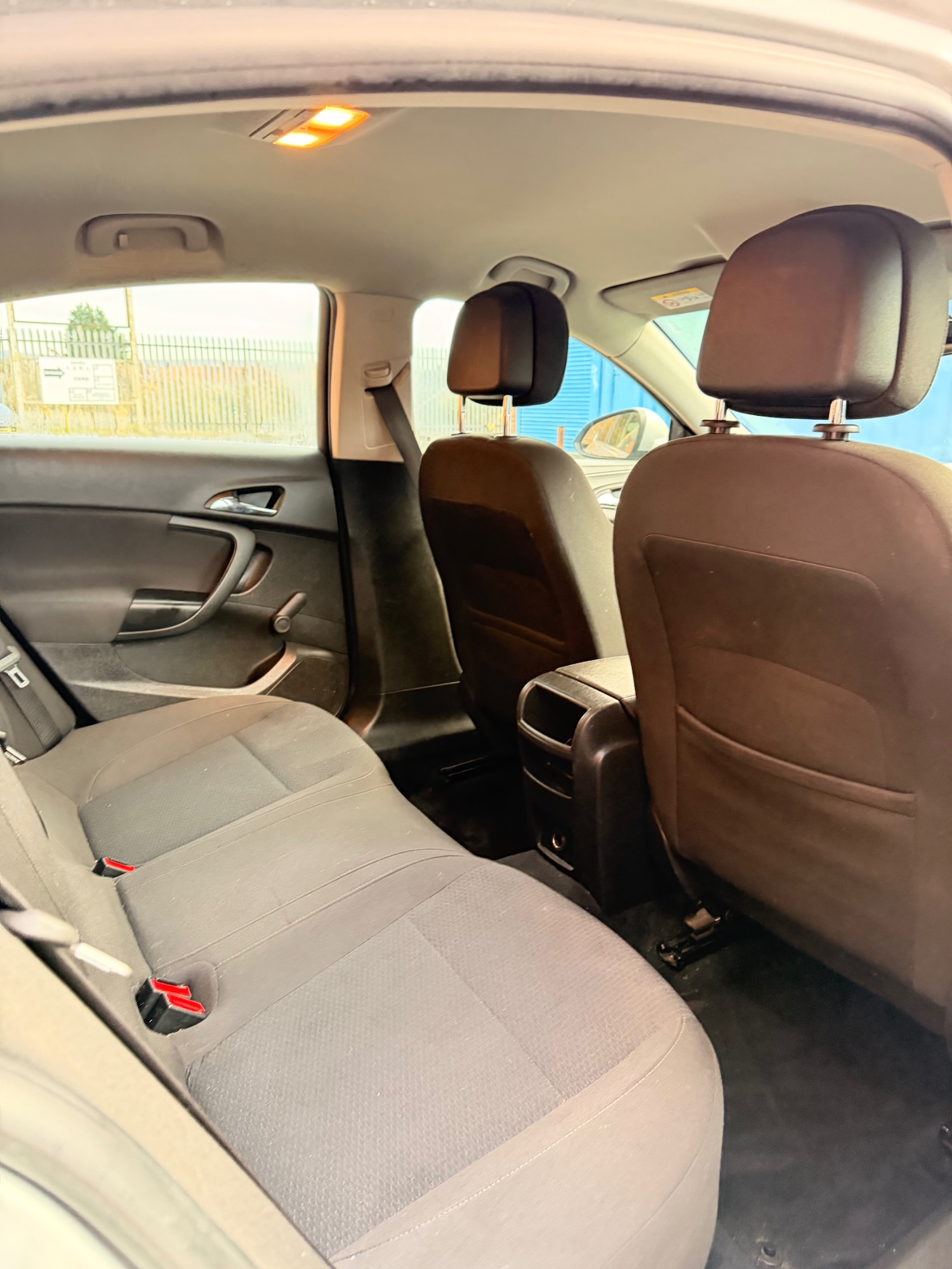 Used Vauxhall Insignia 2017 for sale - 76832889: Photo 10