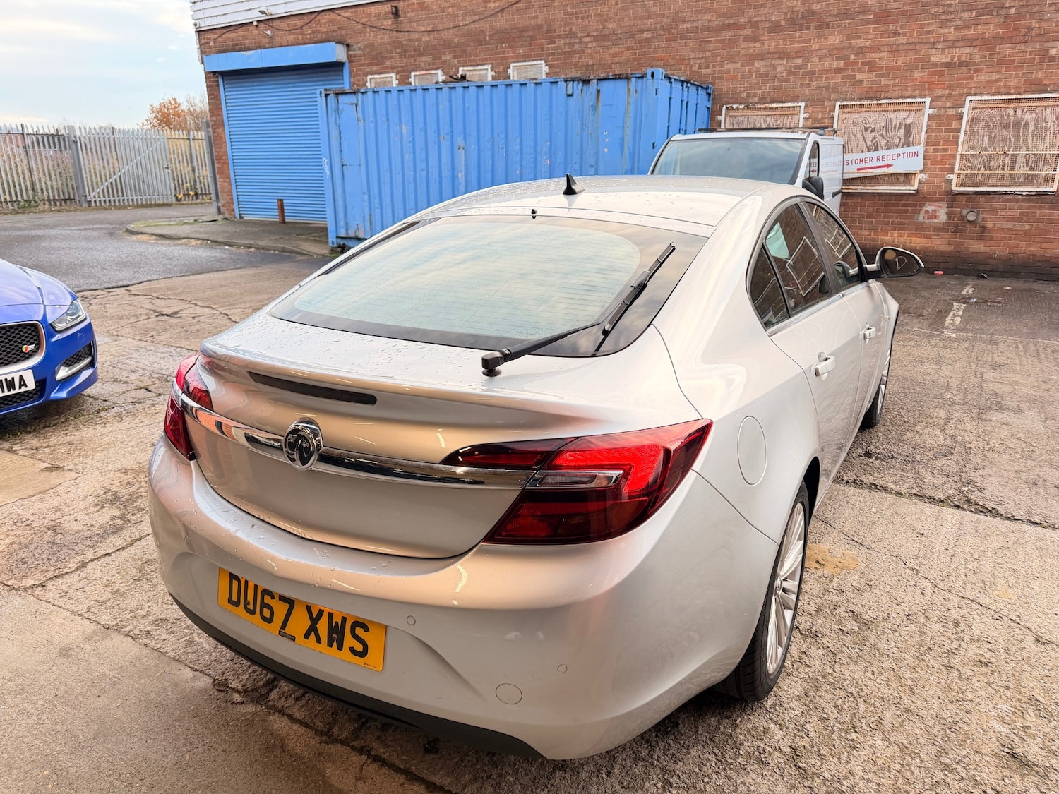 Used Vauxhall Insignia 2017 for sale - 76832889: Photo 4