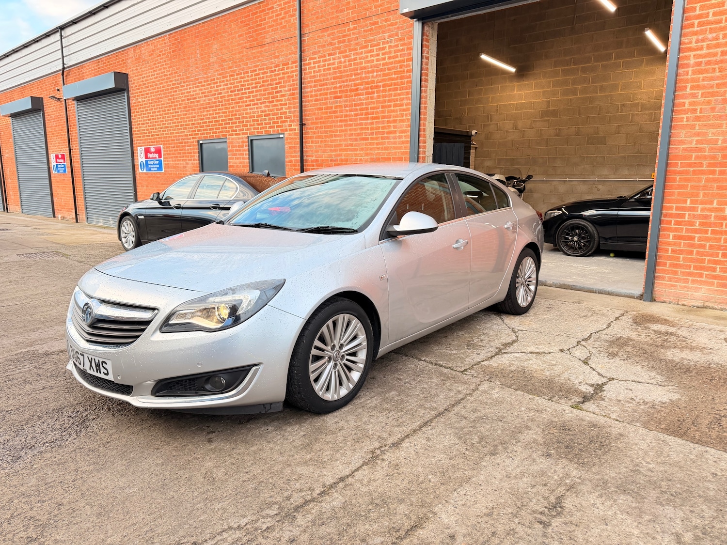 Used Vauxhall Insignia 2017 for sale - 76832889: Photo 6